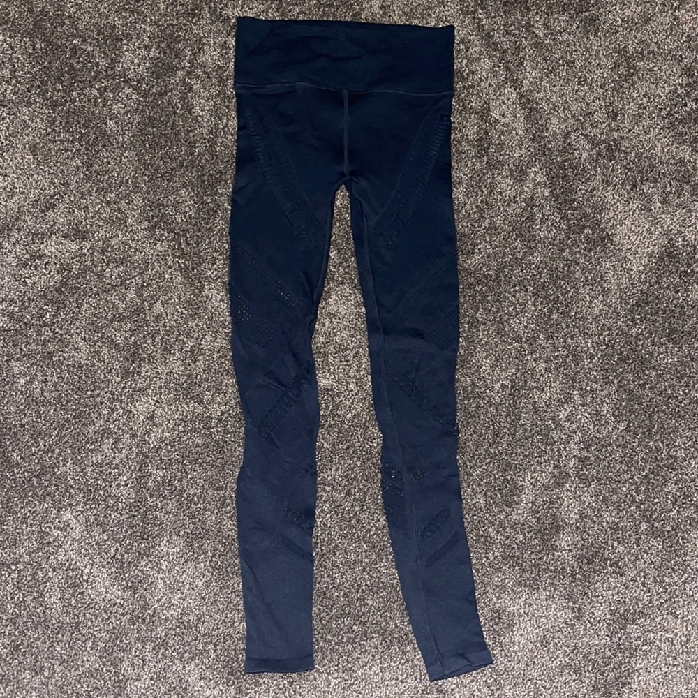 ALO leggings size small